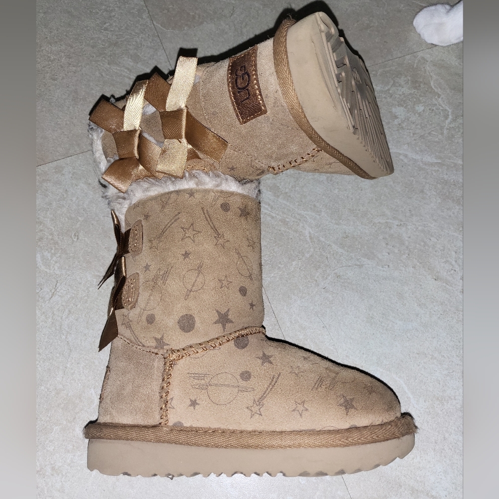 UGG Toddler Bailey Bow Galaxy Print- Size 8T